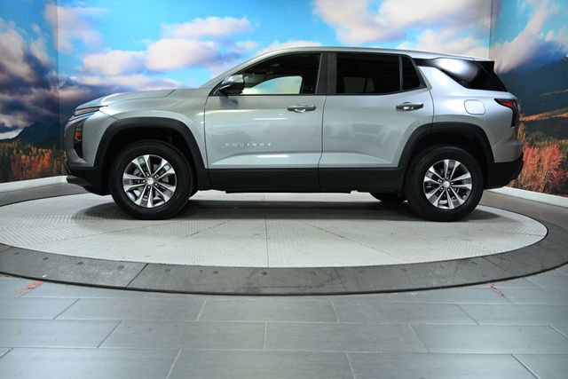 Used 2026 Chevrolet Equinox LT FWD image 5