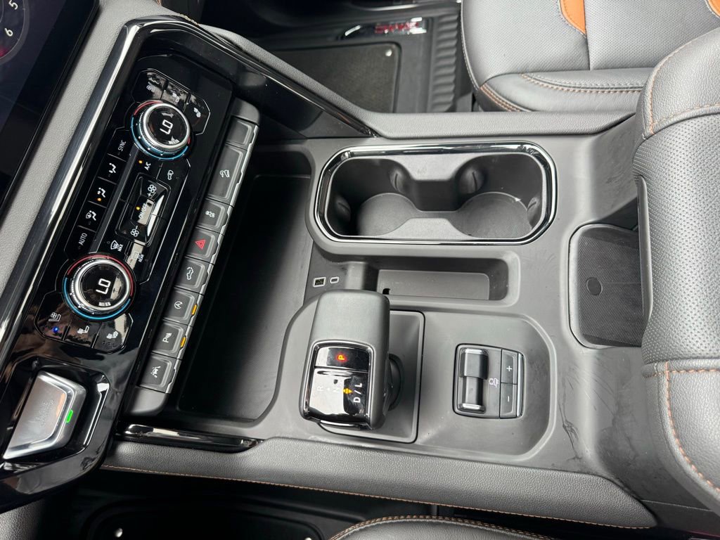 Used 2025 GMC Sierra 1500 AT4 image 22