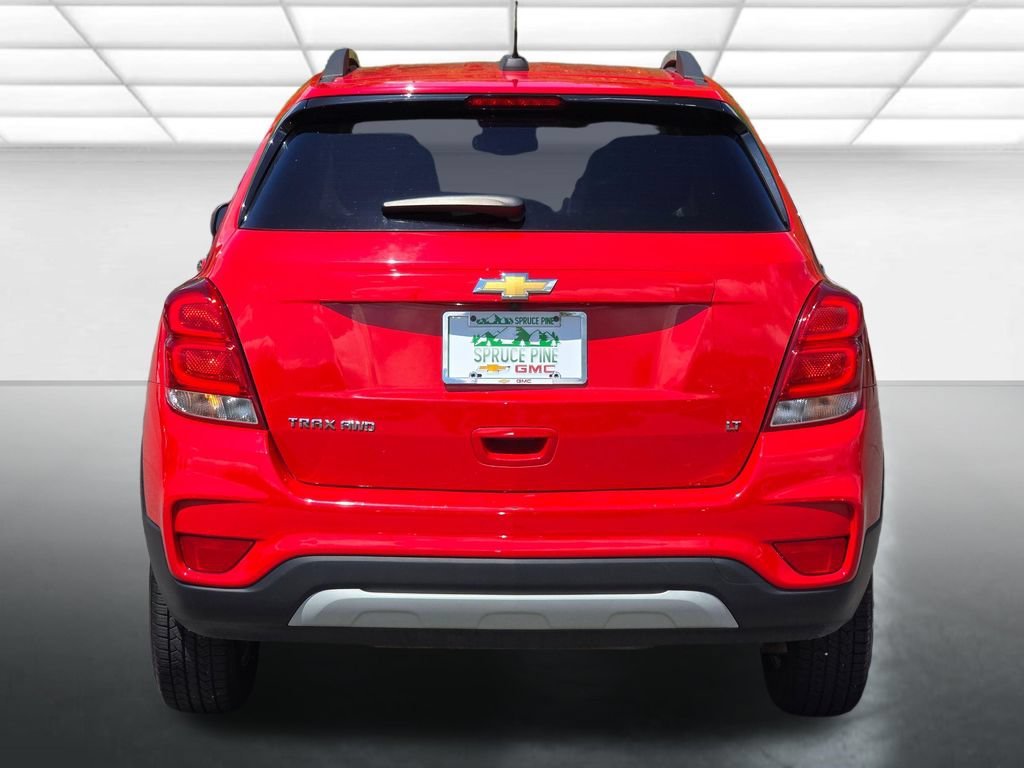 Used 2020 Chevrolet Trax LT w/ Sun & Sound Package AWD/4WD image 15