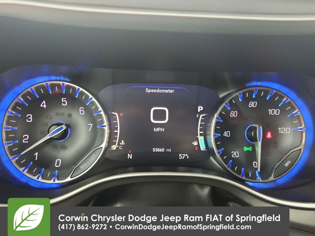 Certified 2023 Chrysler Pacifica Touring-L image 22