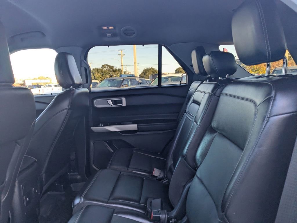 Used 2022 Ford Explorer Limited image 14