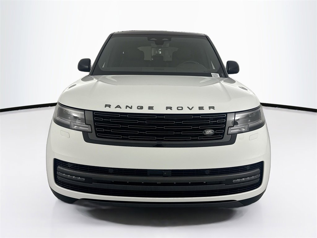 New 2026 Land Rover Range Rover SE image 2