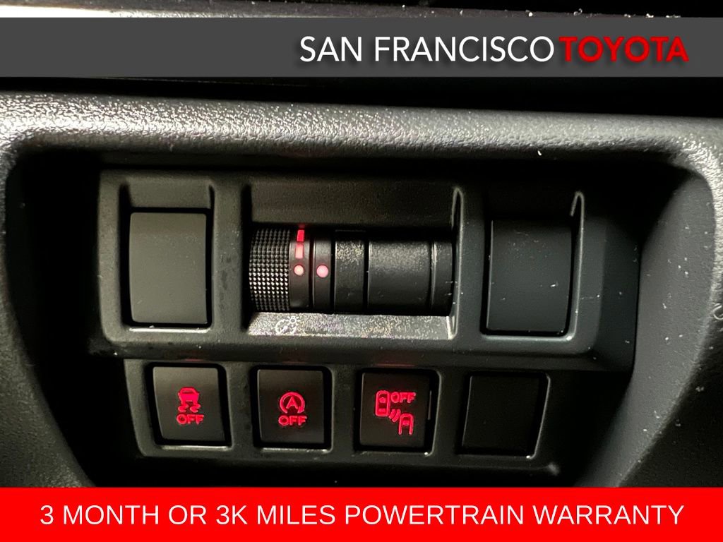 Used 2021 Subaru Crosstrek 2.5i Sport w/ Moonroof Package image 37