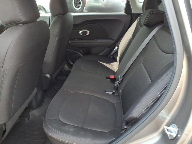 Used 2017 Kia Soul w/ Convenience Package FWD image 6