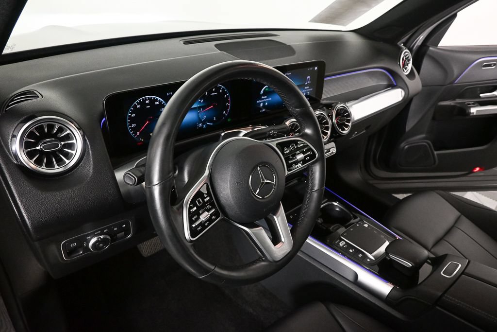 Used 2022 Mercedes-Benz GLB 250 4MATIC image 8