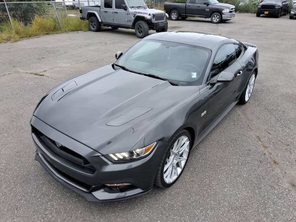 Used 2016 Ford Mustang GT RWD image 1