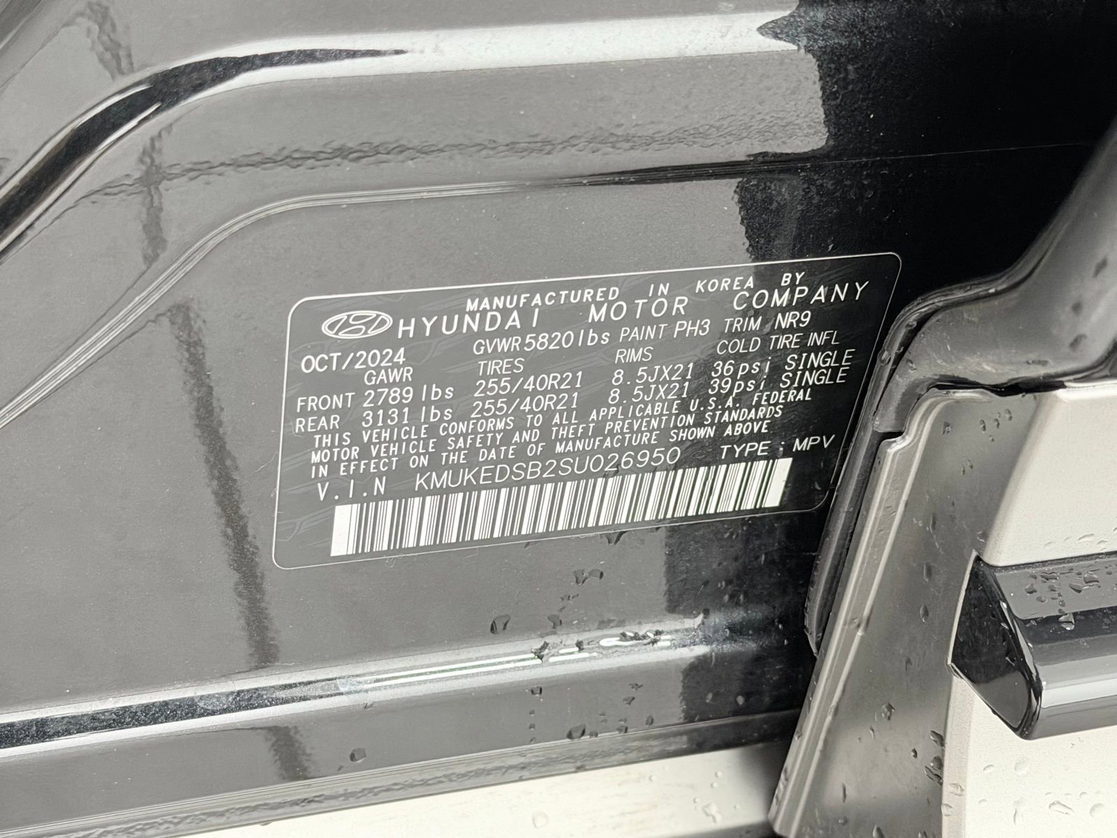 Used 2025 Genesis GV60 Performance AWD/4WD image 33