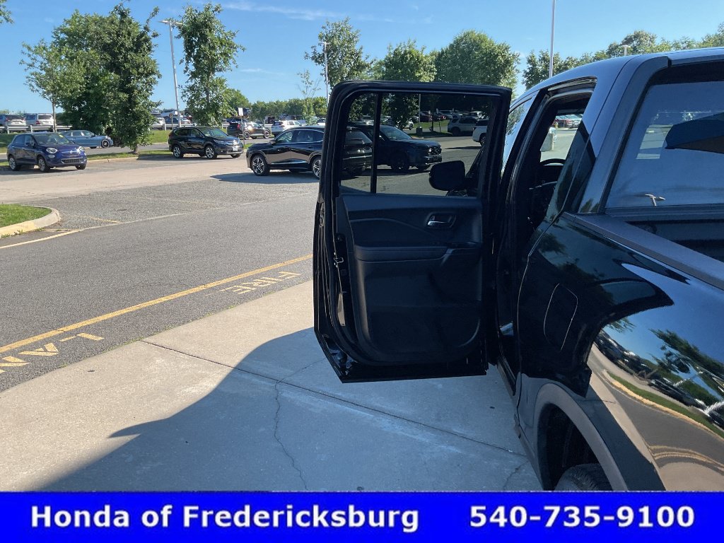 Used 2023 Honda Ridgeline Black Edition image 11