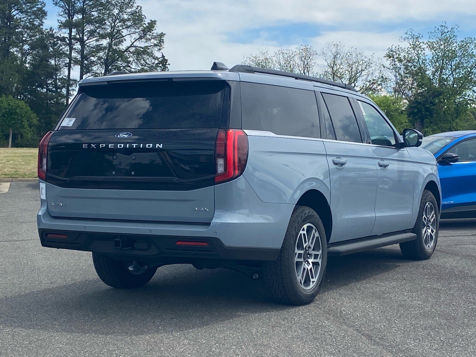 New 2026 Ford Expedition Max Active AWD/4WD image 3