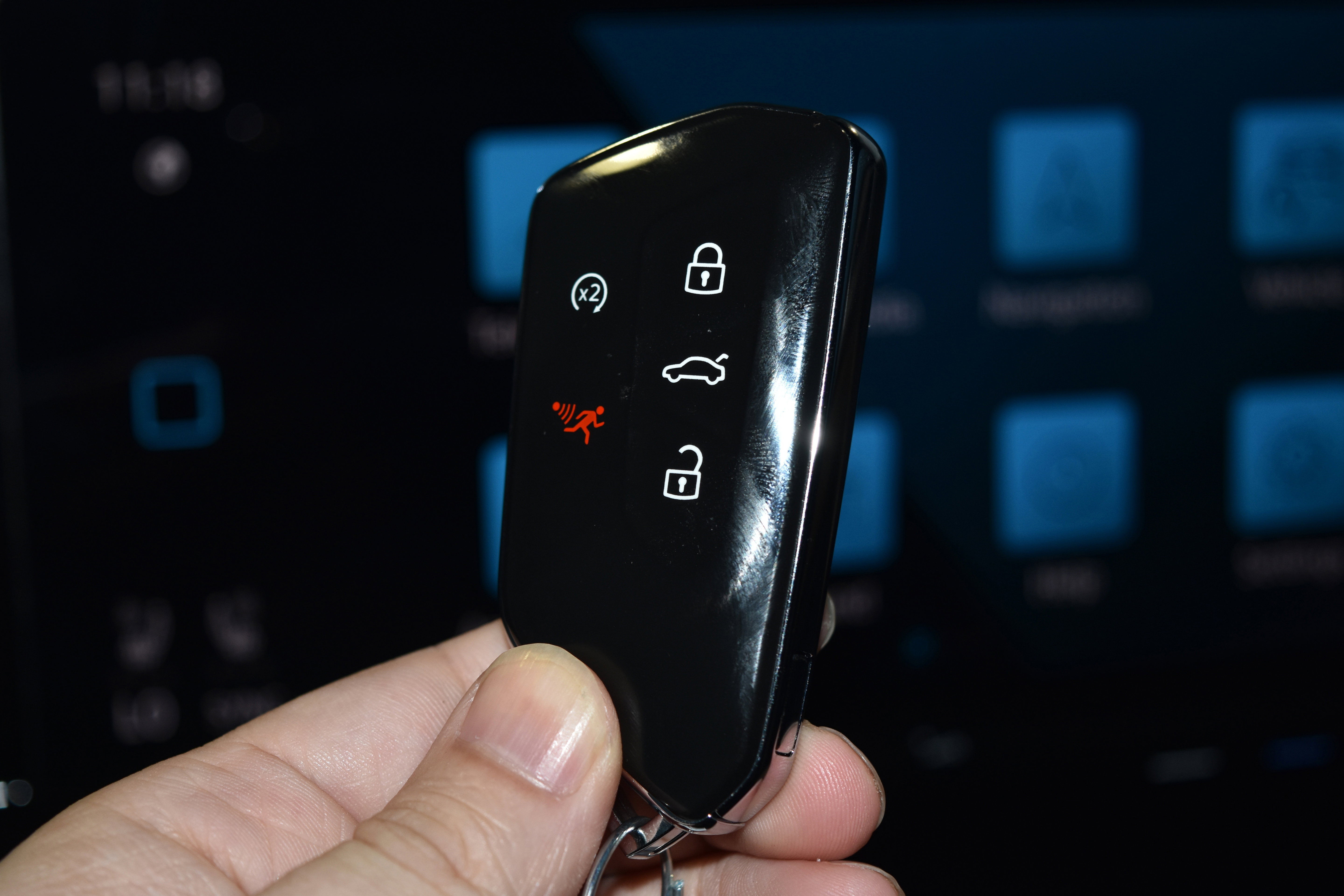 New 2025 Volkswagen Atlas Cross Sport SE image 13