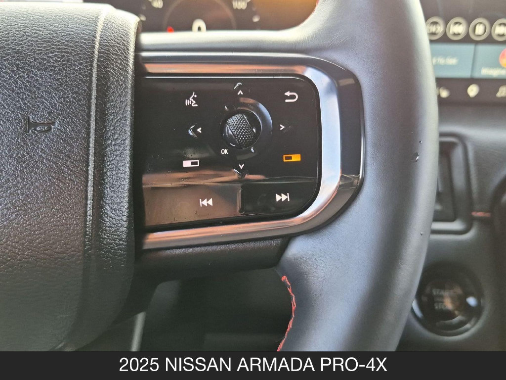 Certified 2025 Nissan Armada PRO-4X w/ Convenience Package AWD/4WD image 18