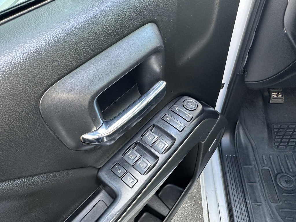 Used 2018 Chevrolet Silverado 1500 LT w/ LT Convenience Package image 11