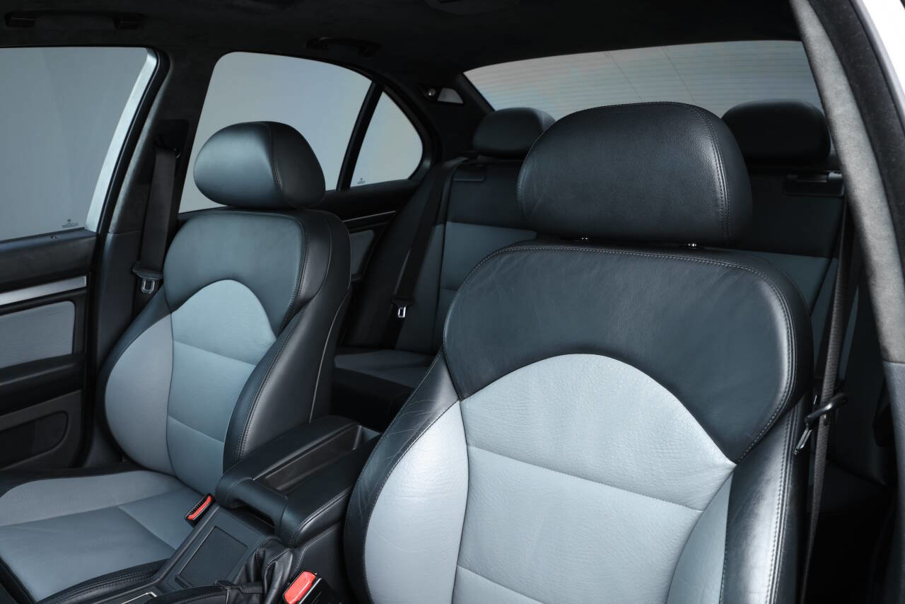 Used 2003 BMW M5 image 77