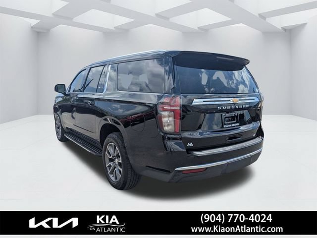 Used 2022 Chevrolet Suburban LT w/ LT Signature Plus Package AWD/4WD image 5