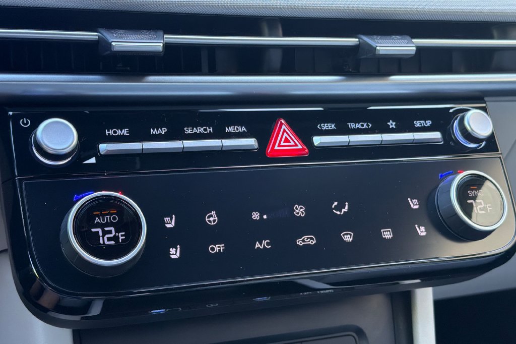 New 2026 Hyundai Tucson Limited AWD/4WD image 18