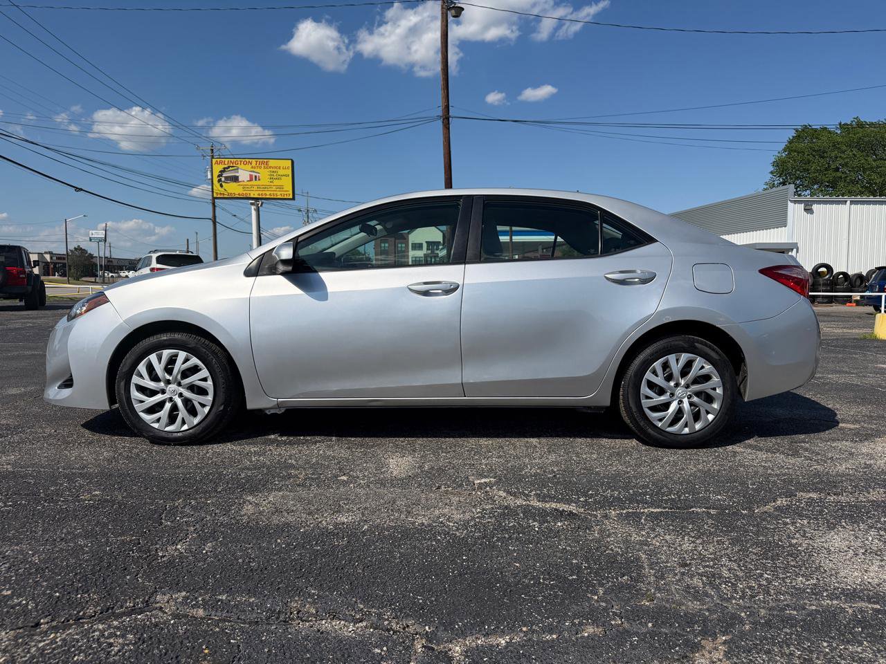 Used 2019 Toyota Corolla LE FWD image 8