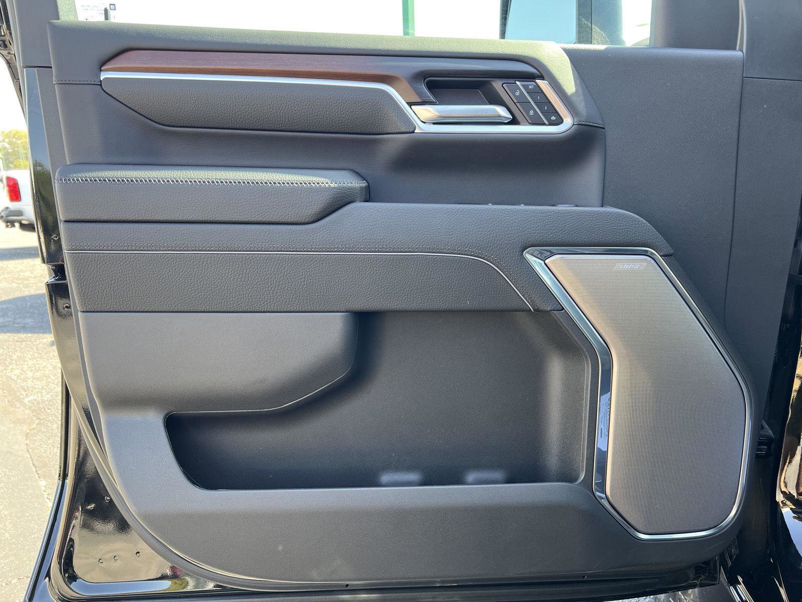 New 2026 GMC Sierra 2500 Denali w/ Denali Reserve Package image 16