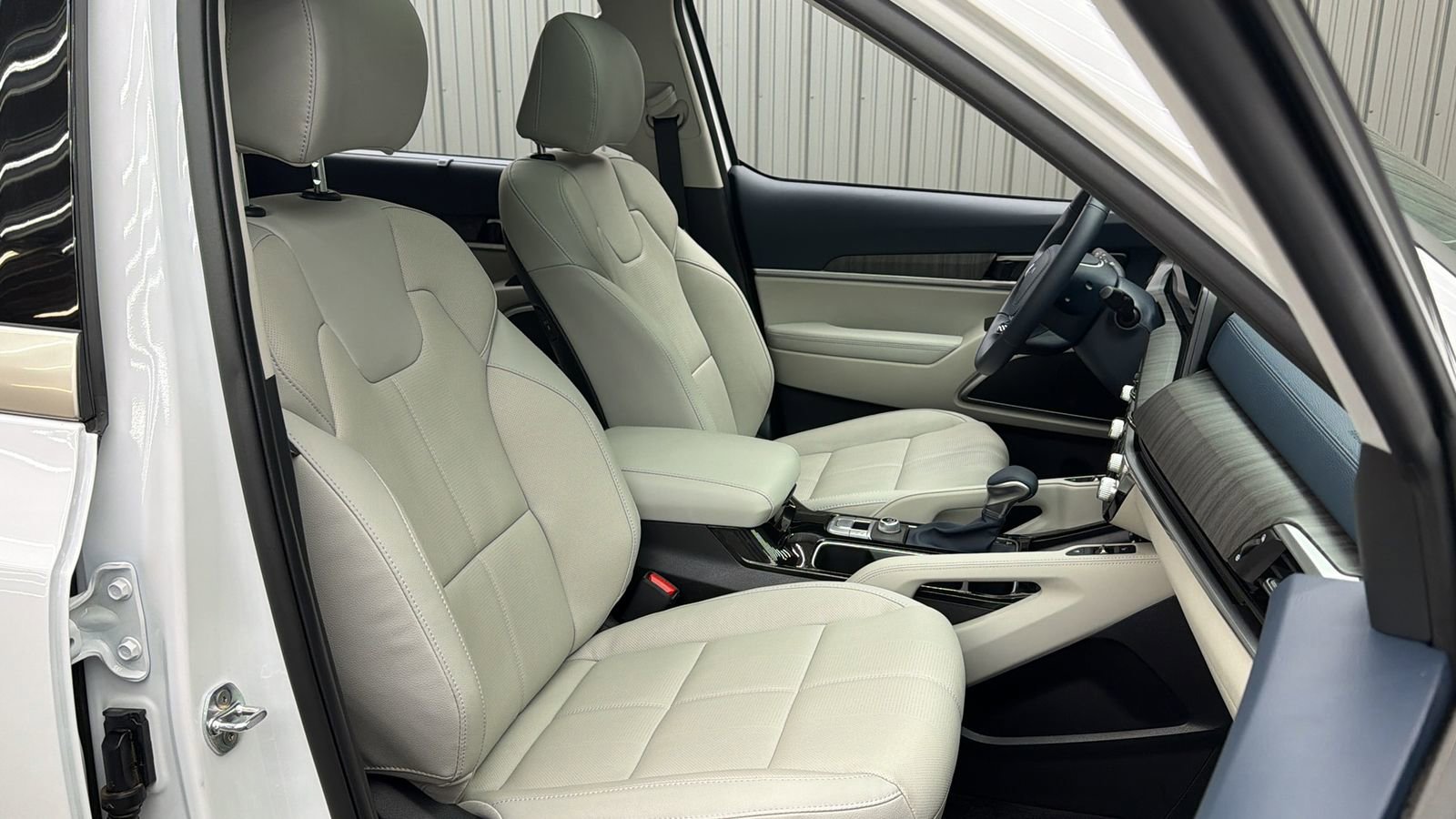 Used 2025 Kia Telluride EX FWD image 33