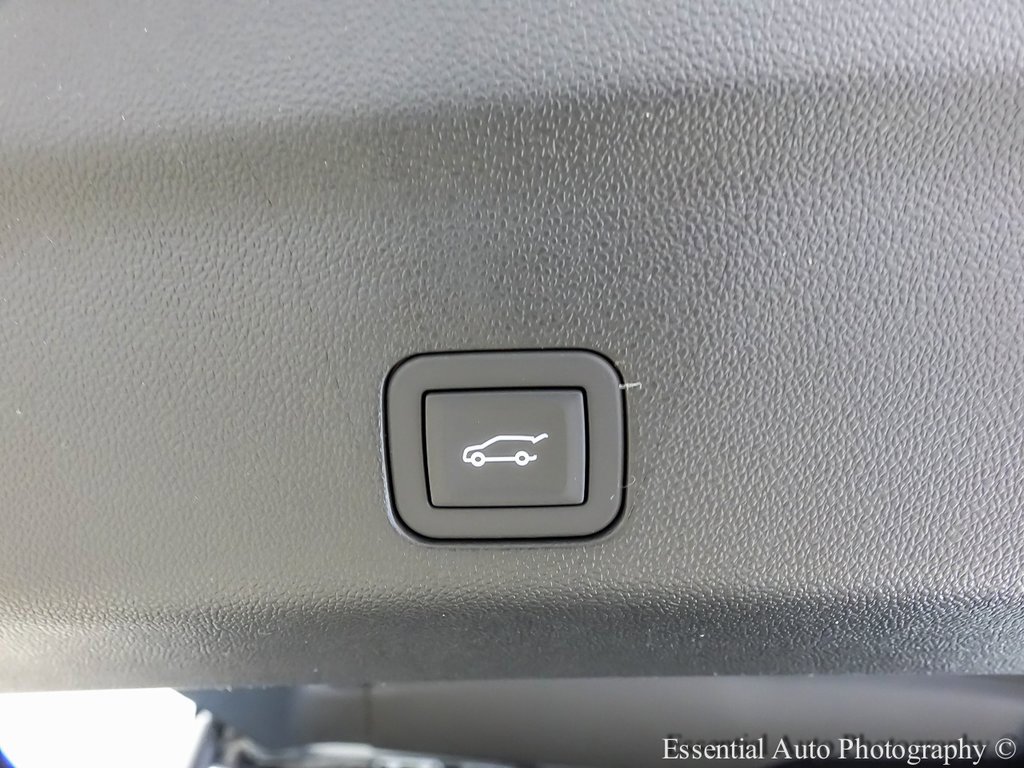 New 2026 Chevrolet Suburban Premier image 24