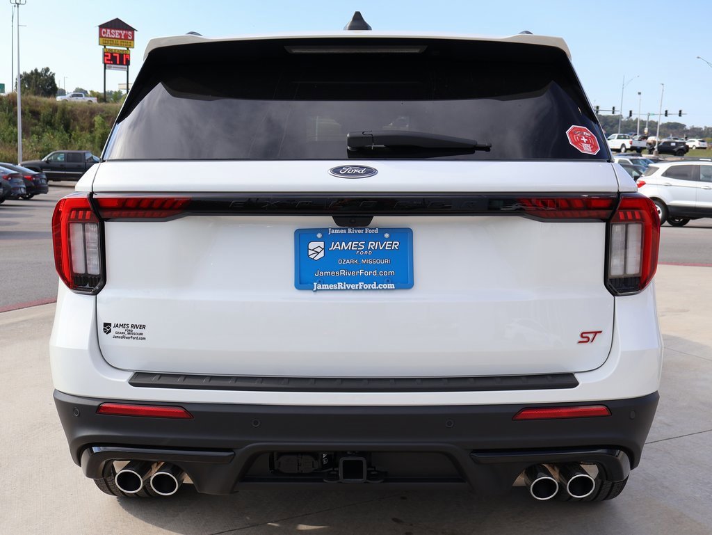 New 2026 Ford Explorer ST image 4