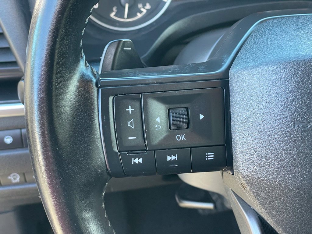 Certified 2025 Nissan Rogue SV AWD/4WD image 17