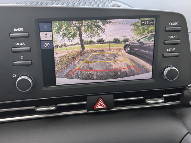 Used 2024 Hyundai Elantra SE FWD image 23