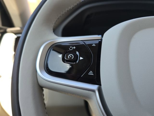 New 2026 Volvo XC60 T8 Ultra w/ Protection Package Premier image 28