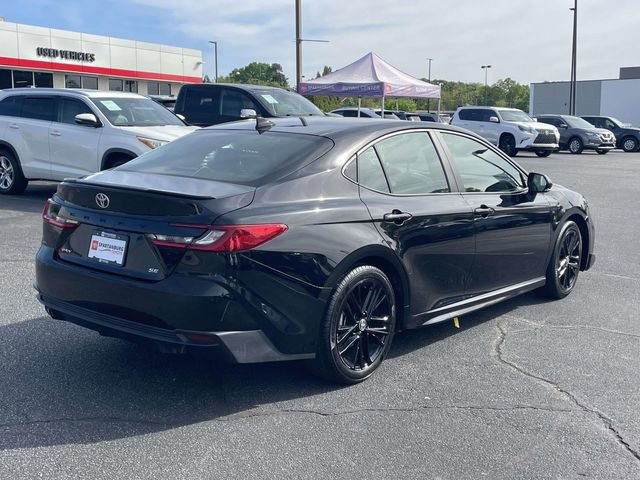 Used 2025 Toyota Camry SE image 6