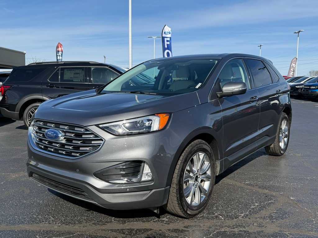 Used 2024 Ford Edge Titanium image 26