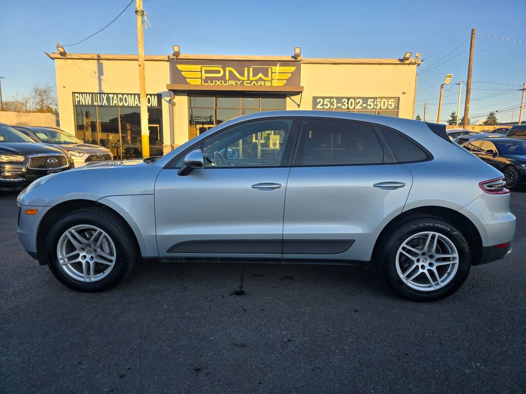 Used 2018 Porsche Macan image 11