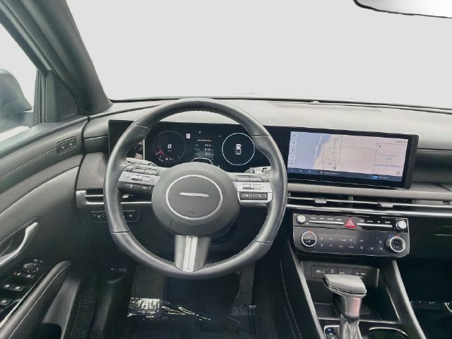 Certified 2026 Hyundai Santa Cruz Limited AWD/4WD image 25