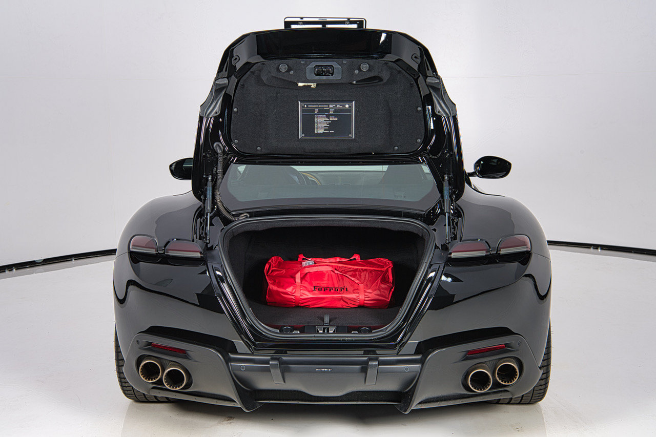 Certified 2021 Ferrari Roma RWD image 27