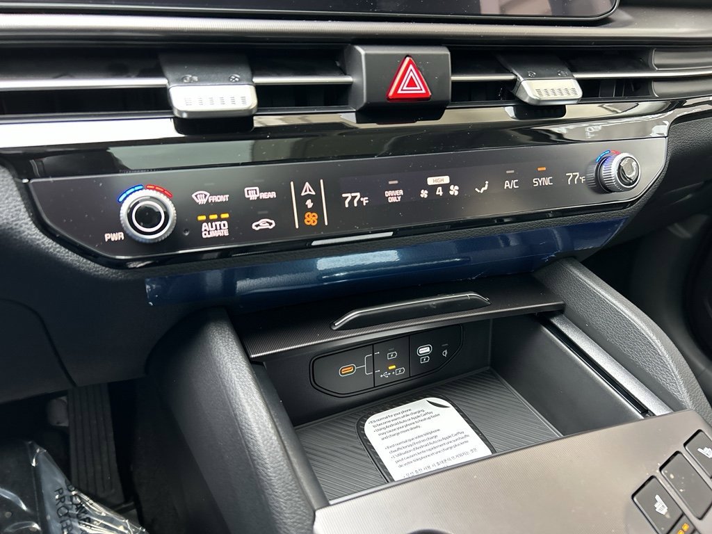 New 2026 Kia Sportage EX w/ EX Panoramic Sunroof Package image 23