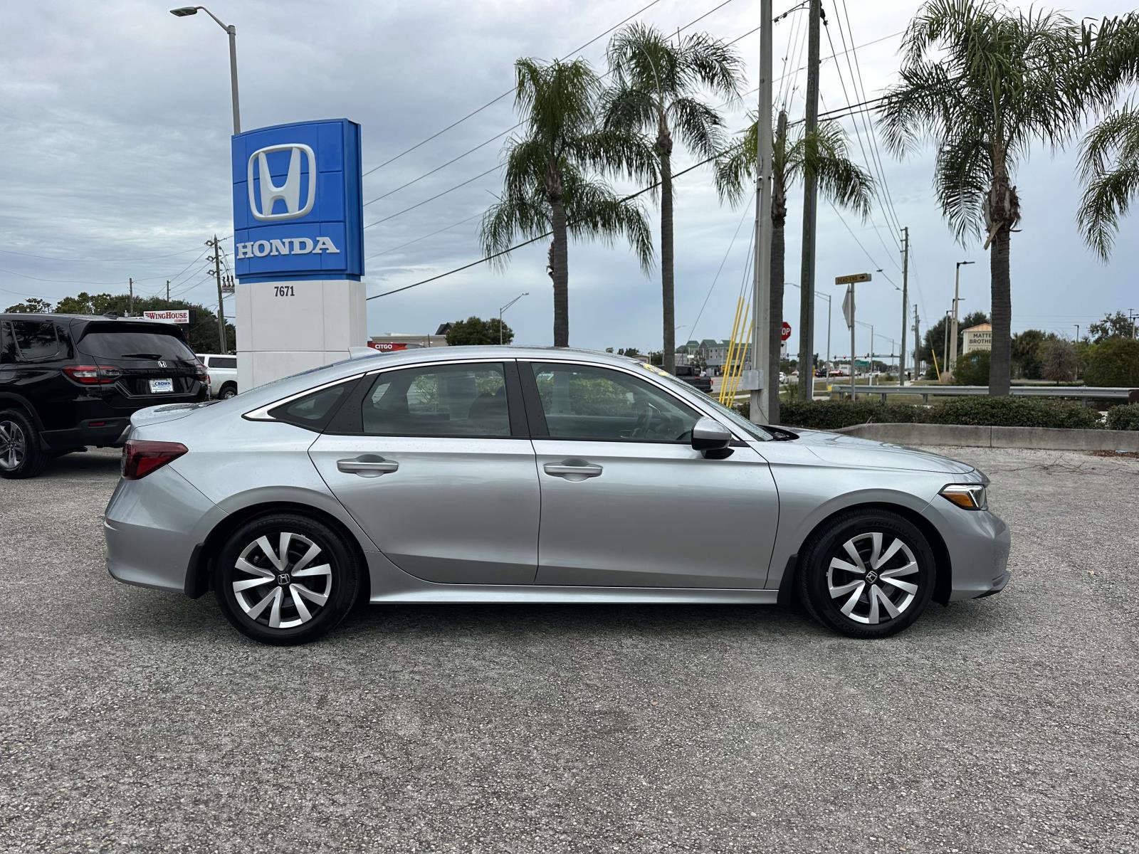 Used 2025 Honda Civic LX image 5