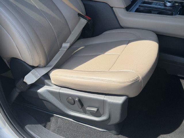 Used 2024 Ford Expedition Max XLT RWD image 17