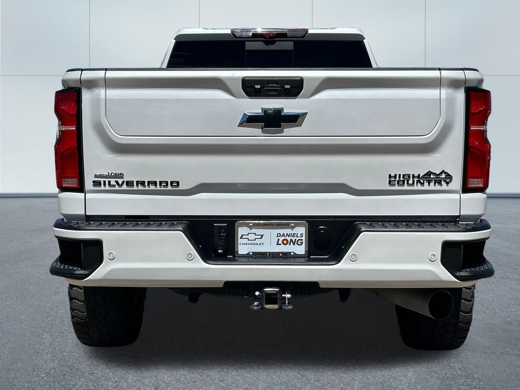 Used 2024 Chevrolet Silverado 3500 High Country w/ High Country Premium Package image 4