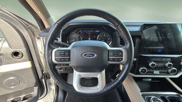 Used 2024 Ford Expedition Max XLT AWD/4WD image 11