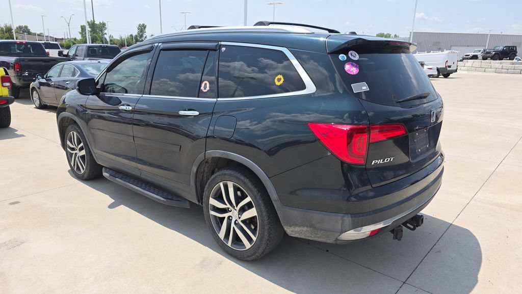 Used 2016 Honda Pilot Touring video 3