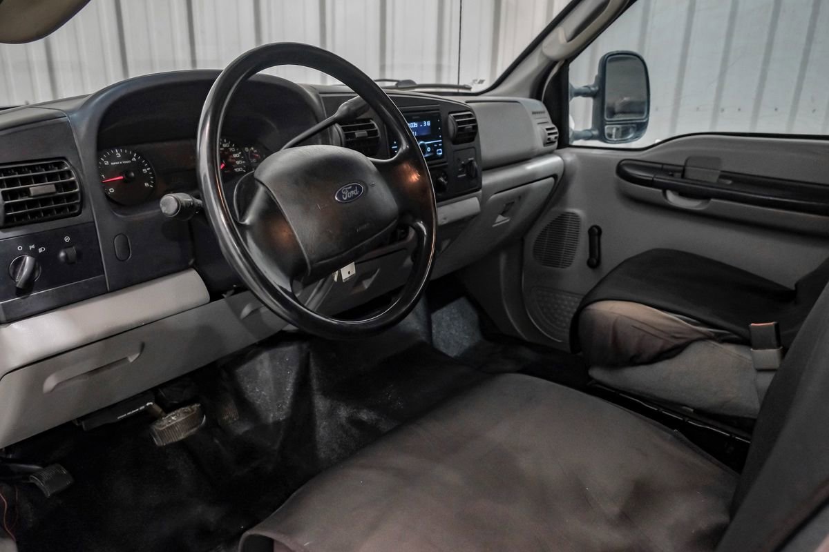 Used 2006 Ford F250 XL RWD image 13