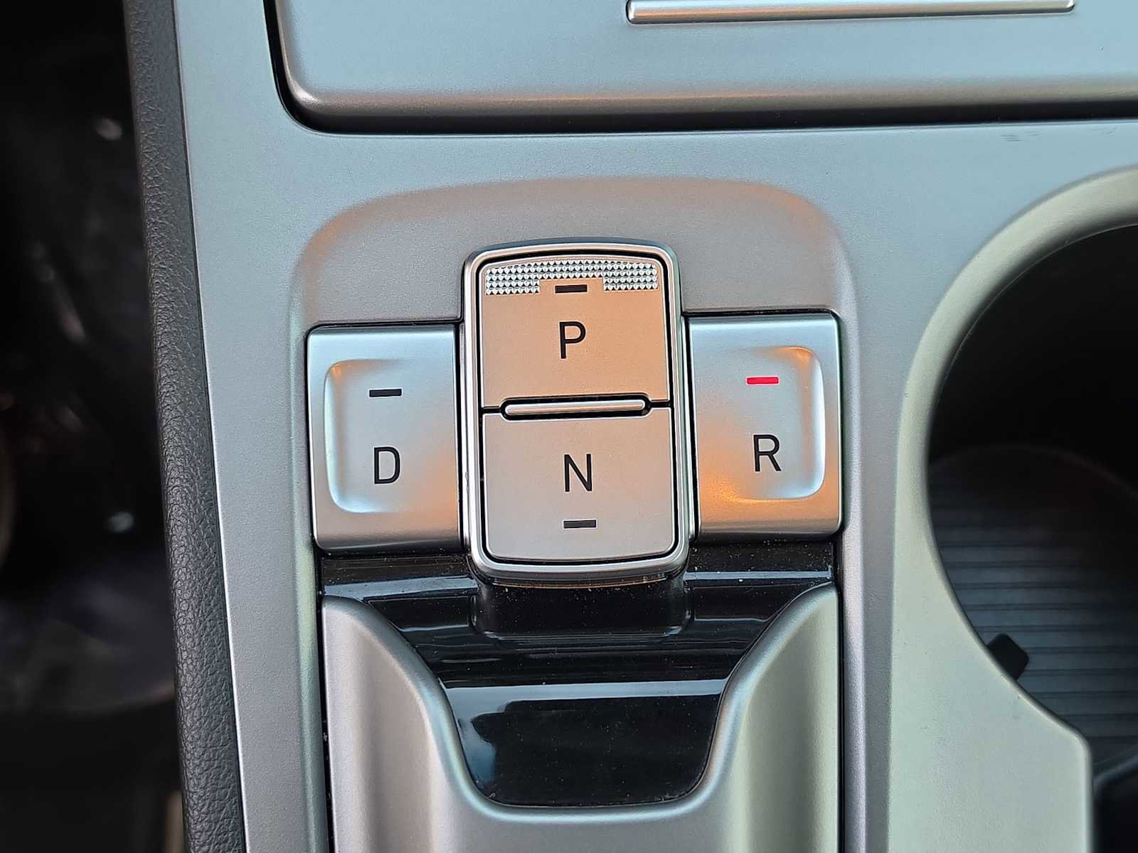 Used 2023 Hyundai Kona SE image 21