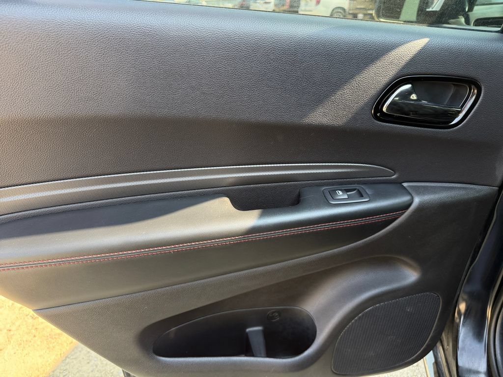 Used 2025 Dodge Durango GT AWD/4WD image 37