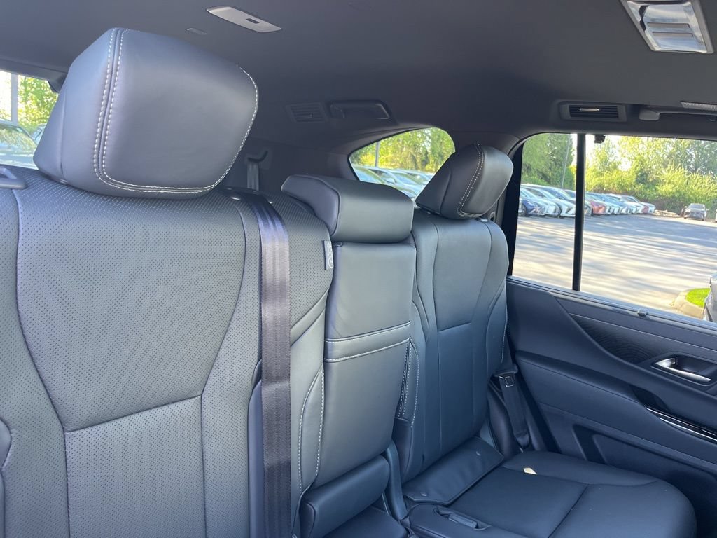 New 2026 Lexus LX 700h Luxury w/ Appearance Package AWD/4WD image 17