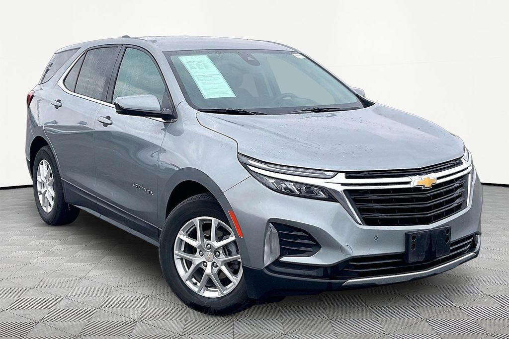Used 2024 Chevrolet Equinox LT image 3