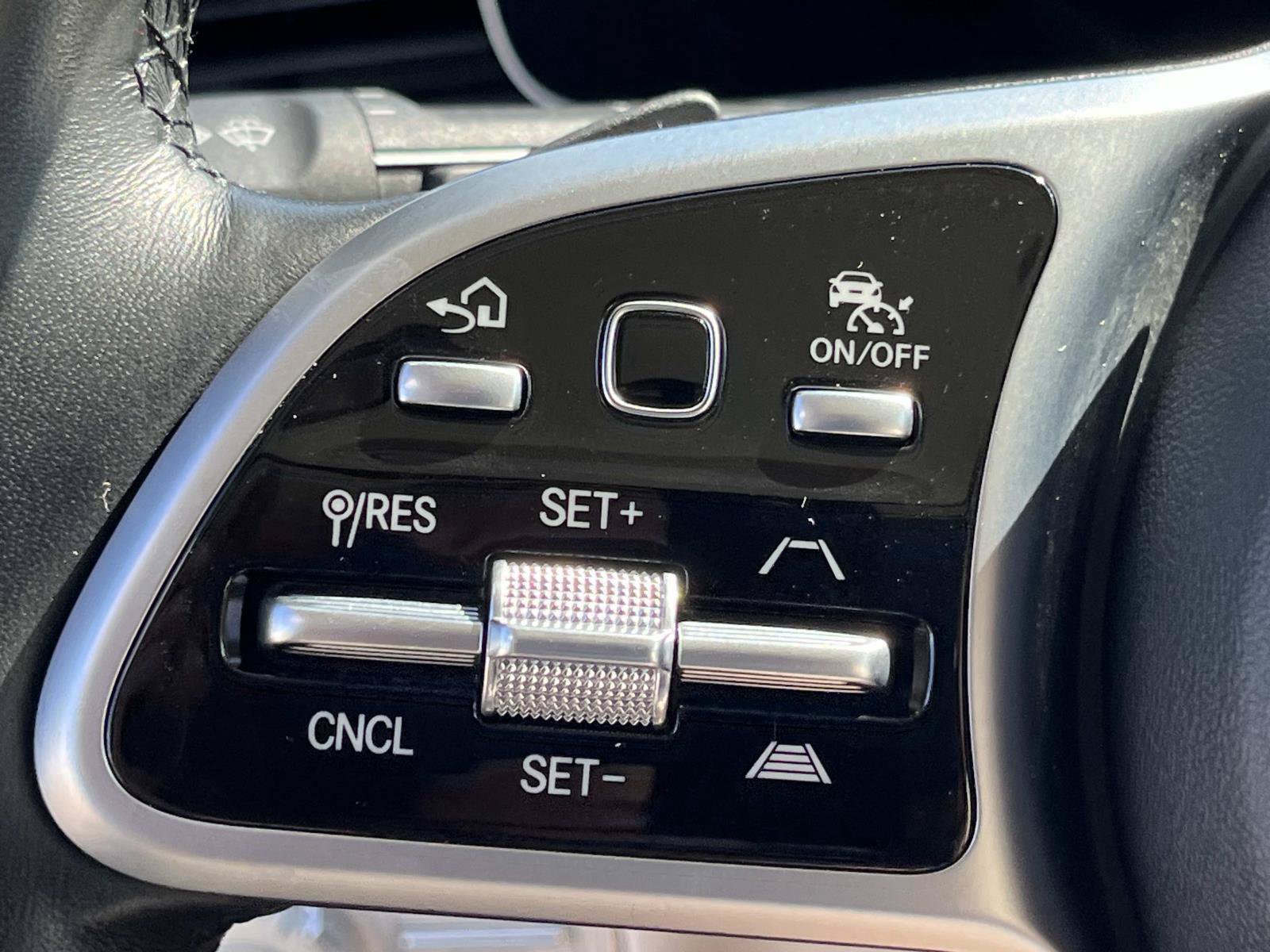 Certified 2022 Mercedes-Benz GLS 450 4MATIC image 44