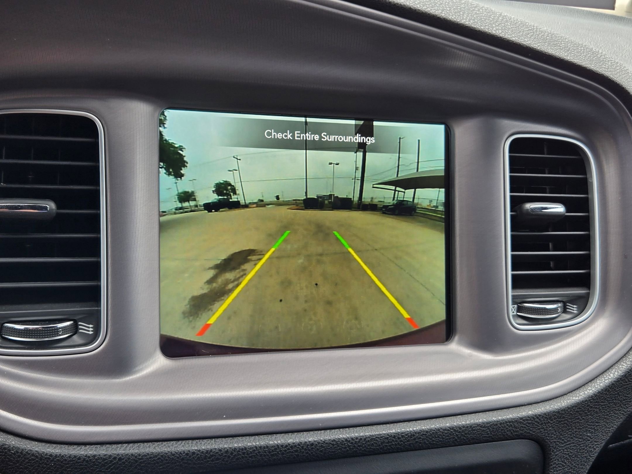 Used 2023 Dodge Charger SXT RWD image 16