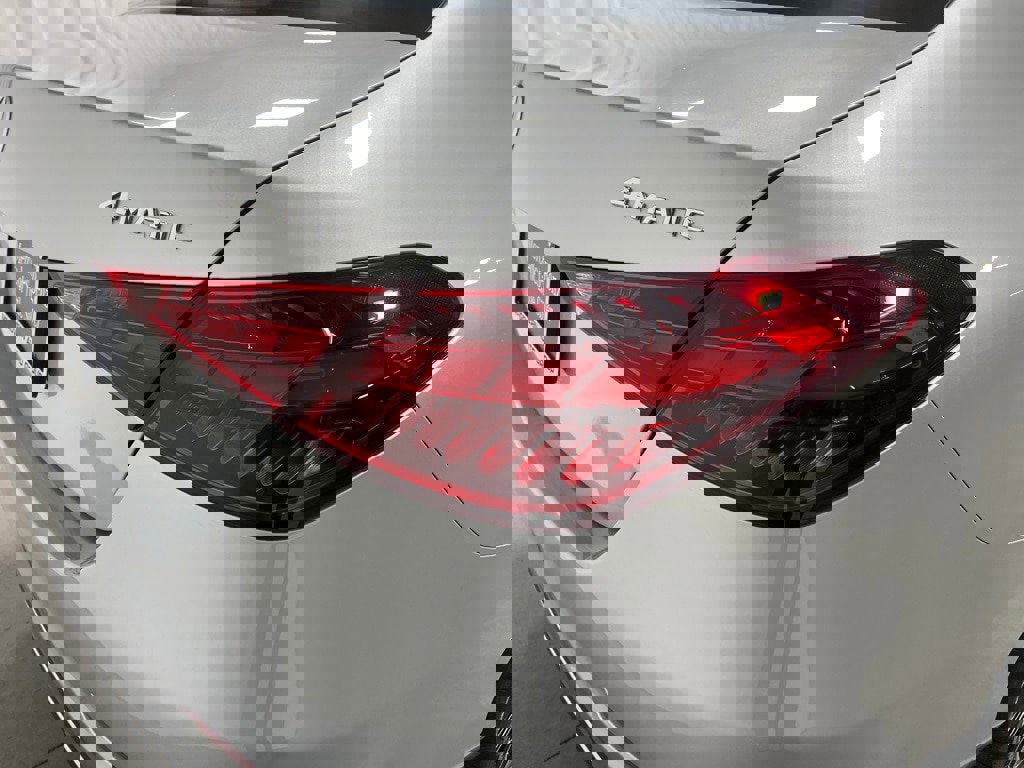 Used 2022 Mercedes-Benz C 300 4MATIC Sedan image 14