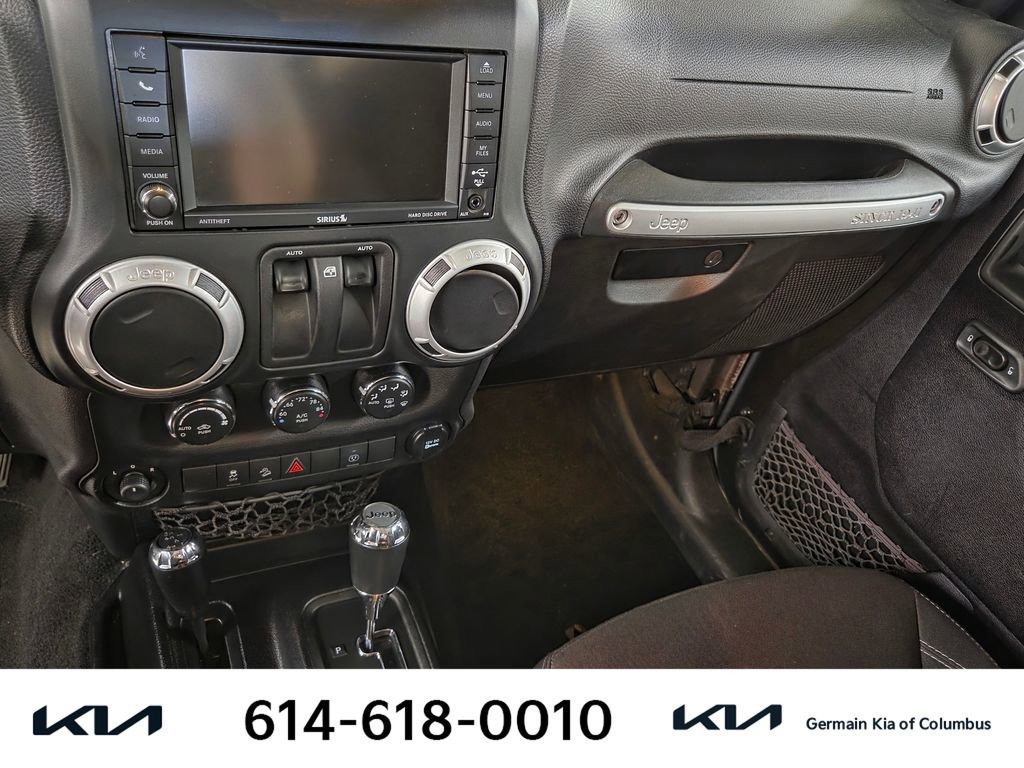 Used 2013 Jeep Wrangler Rubicon w/ PWR Convenience Group AWD/4WD image 18