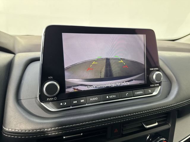 Used 2023 Nissan Rogue SV image 8