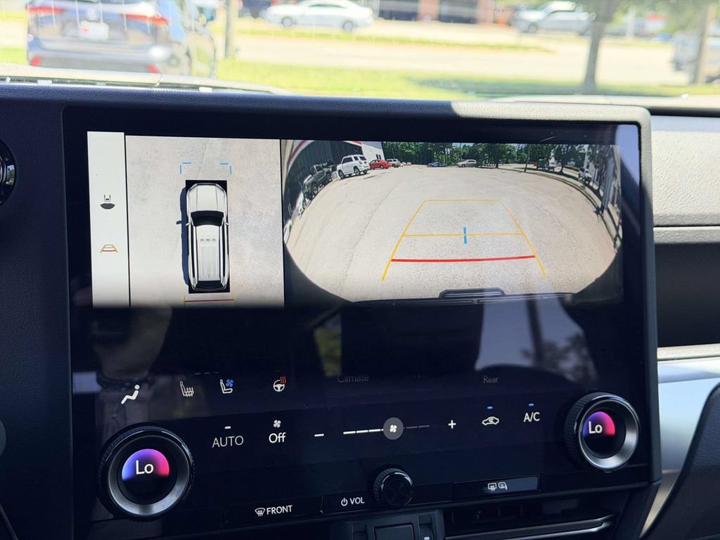 Used 2024 Lexus GX 550 w/ Accessory Package (Z1) AWD/4WD image 4