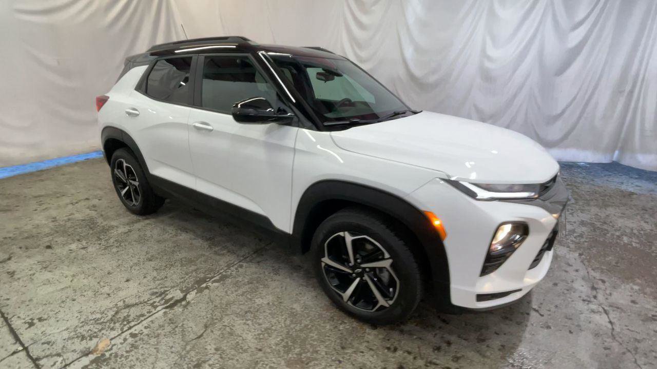 Used 2023 Chevrolet TrailBlazer RS AWD/4WD image 2